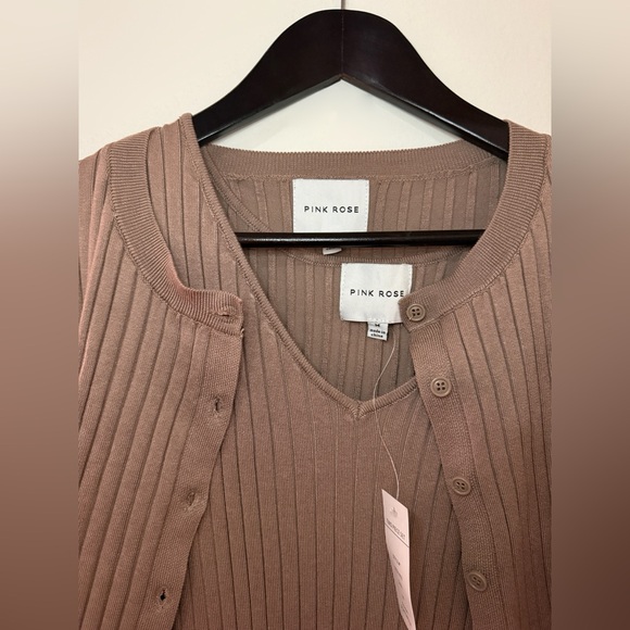 Maxi Ribbed Dress With Button Up Cardigan - Picture 3 of 4